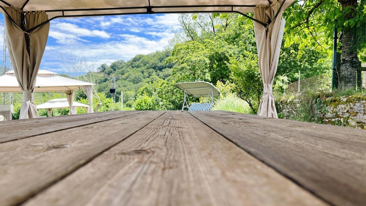 Hotel Avelina Onís エクステリア 写真